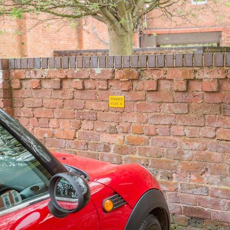 Chester Stays - Lovely Apartment In The Heart Of Chester With Free Parking Exterior foto